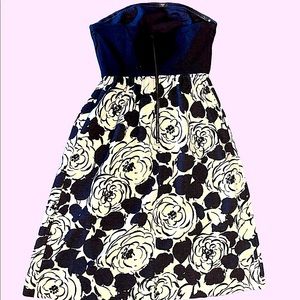 Host Pick ANTHROPOLOGIE DRESS by DELETTA Y2K•Navy Floral Strapless Mini•Like New